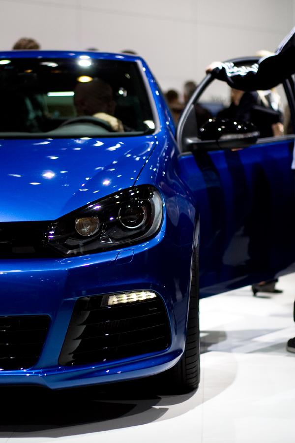 golf-r-front-blau