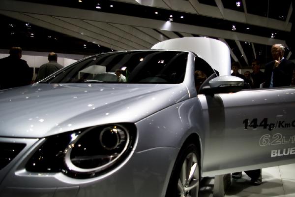 vw-eos-front