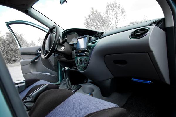 innenraum-ford-focus