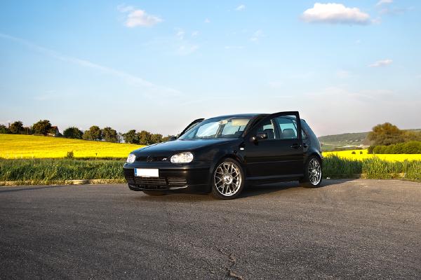 front-seitlich-golf-iv